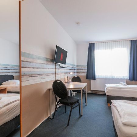 Hotel Cafe Galerie - Smart Tv - Free Parking Garbsen Εξωτερικό φωτογραφία
